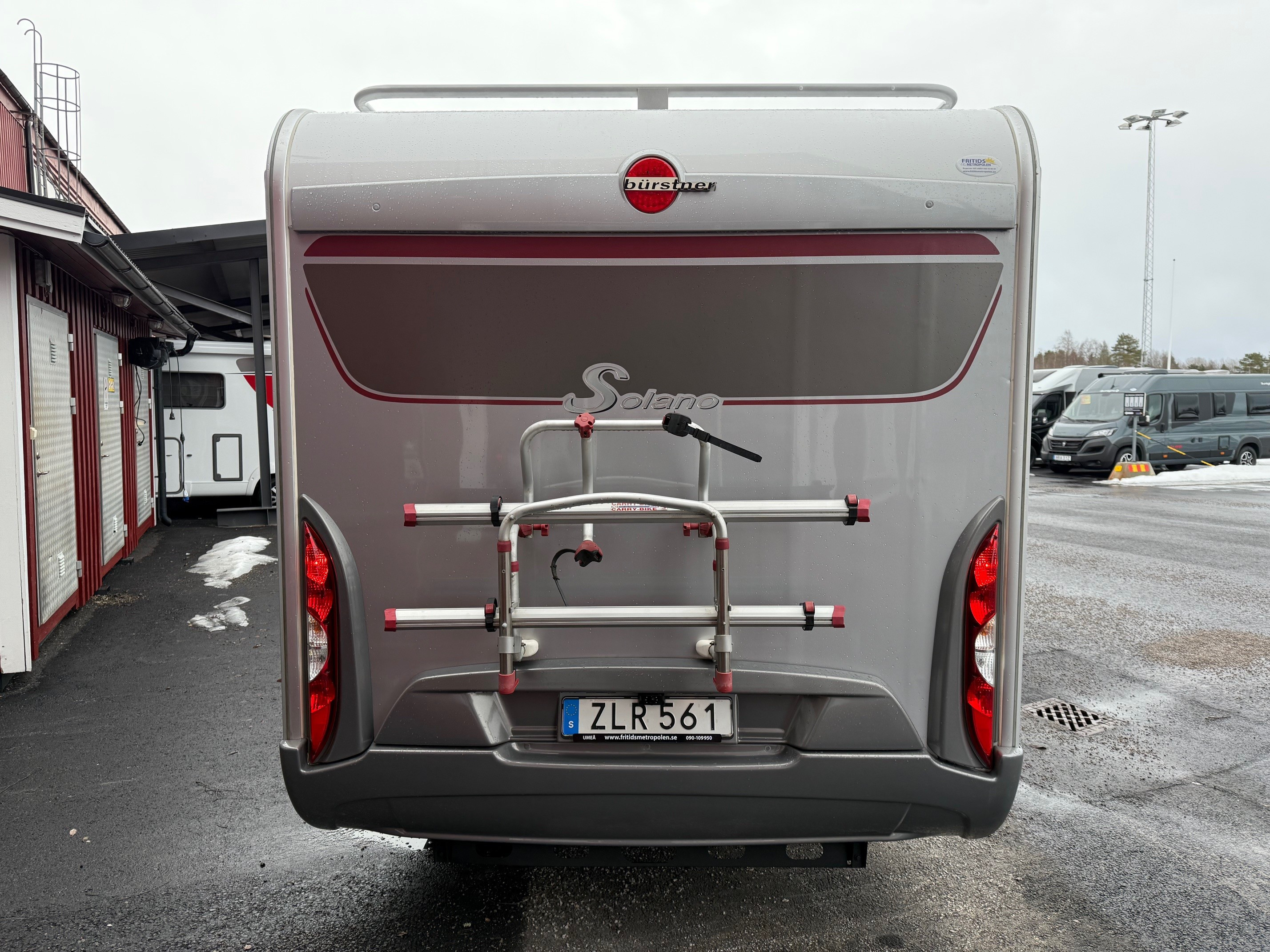 Nya husbilar i lager | Modern teknik och komfort | Bürstner Solano T 727